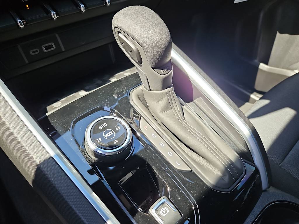 Thumbnail: 2026 Chevrolet Colorado - 16