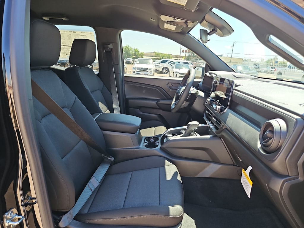 Thumbnail: 2026 Chevrolet Colorado - 12