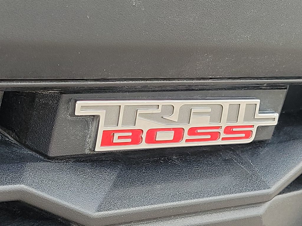 Thumbnail: 2024 Chevrolet Colorado - 6