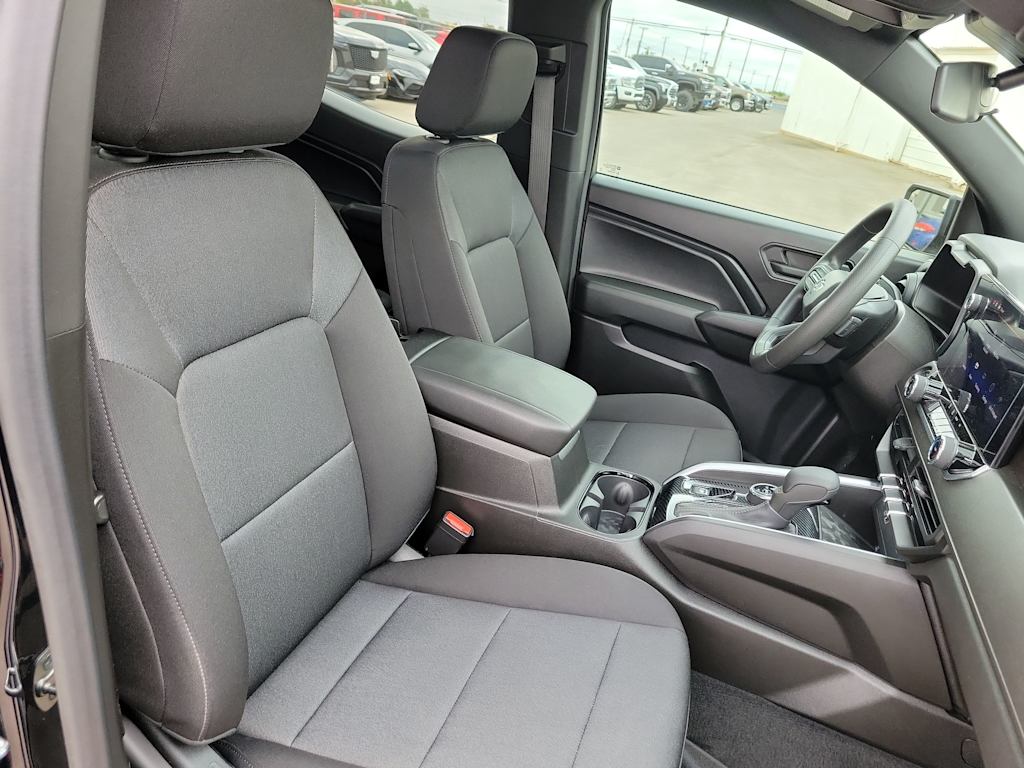 Thumbnail: 2024 Chevrolet Colorado - 11