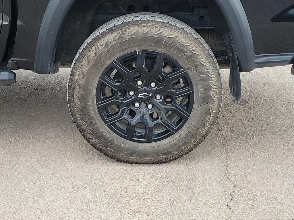 Thumbnail: 2024 Chevrolet Colorado - 7