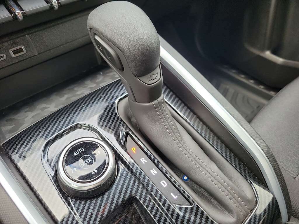 Thumbnail: 2024 Chevrolet Colorado - 15