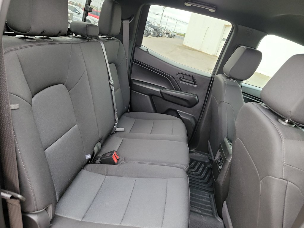 Thumbnail: 2024 Chevrolet Colorado - 21