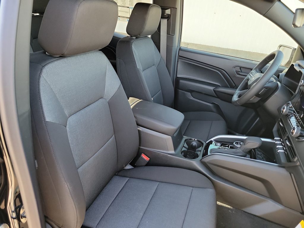 Thumbnail: 2026 Chevrolet Colorado - 12