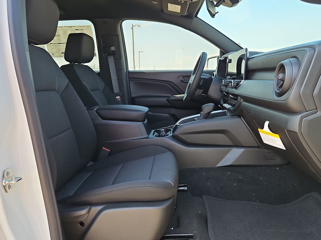 Thumbnail: 2026 Chevrolet Colorado - 12