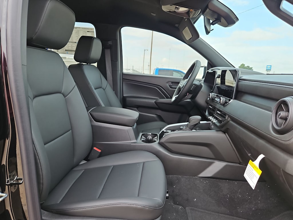 Thumbnail: 2026 Chevrolet Colorado - 12