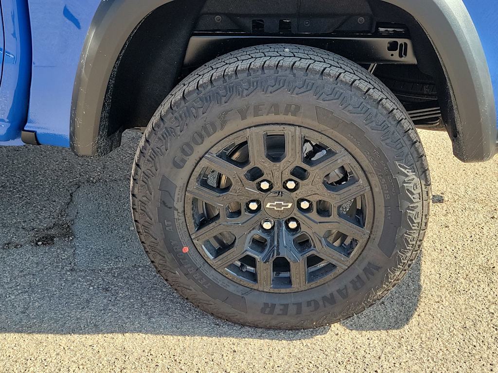 Thumbnail: 2026 Chevrolet Colorado - 8