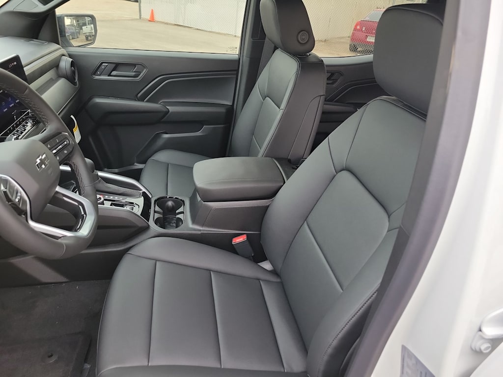 Thumbnail: 2026 Chevrolet Colorado - 11