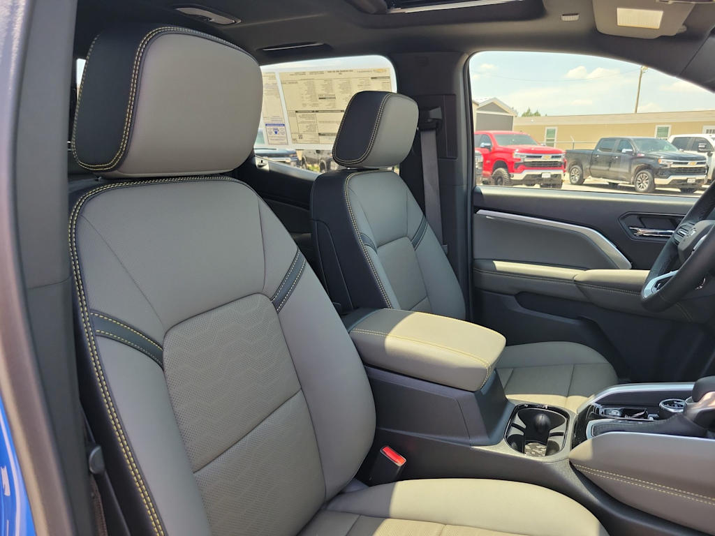 Thumbnail: 2025 Chevrolet Colorado - 12