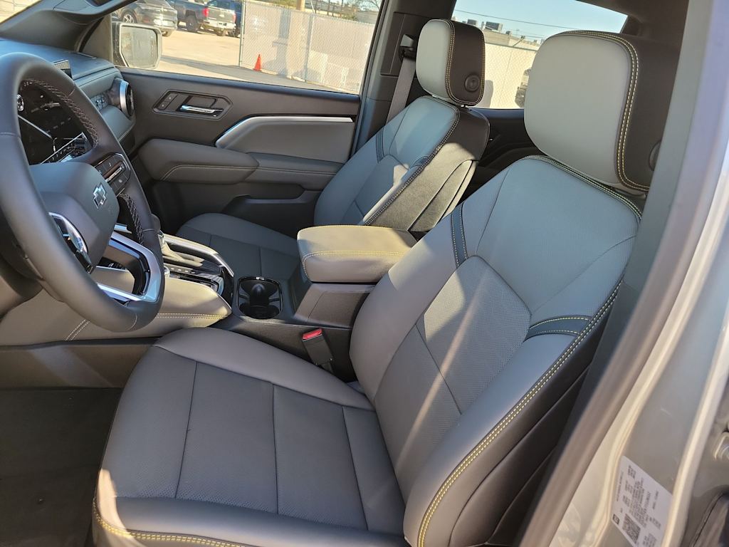 Thumbnail: 2026 Chevrolet Colorado - 10