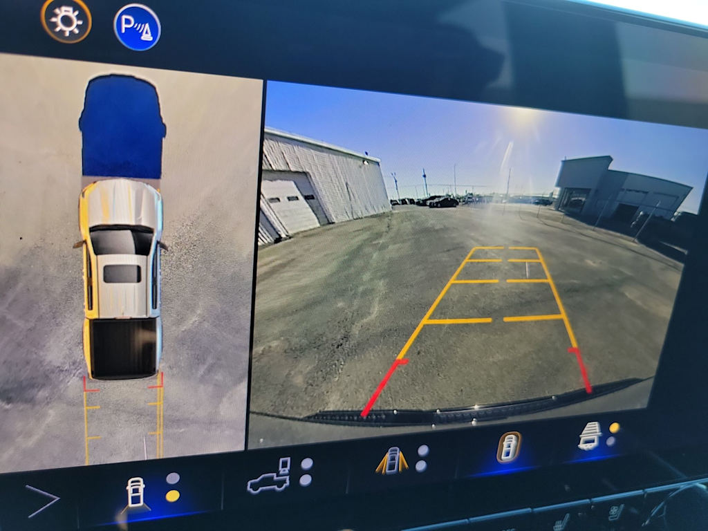 Thumbnail: 2026 Chevrolet Colorado - 14