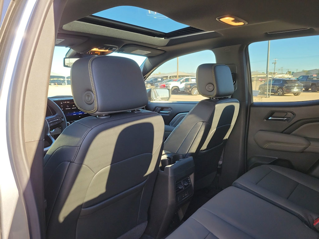 Thumbnail: 2026 Chevrolet Colorado - 12