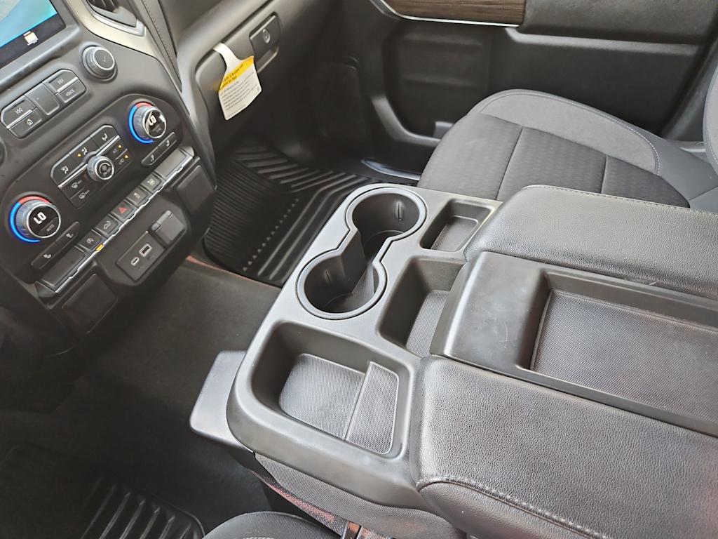 Thumbnail: 2021 Chevrolet Silverado 1500 - 16