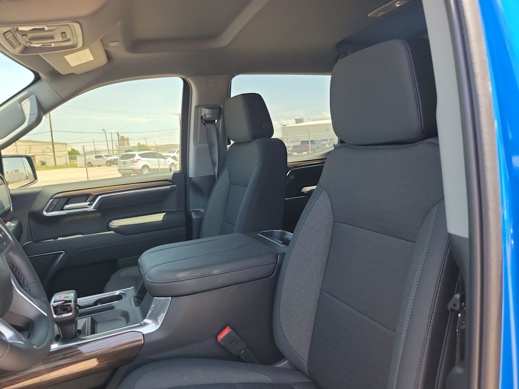 Thumbnail: 2025 Chevrolet Silverado 1500 - 11