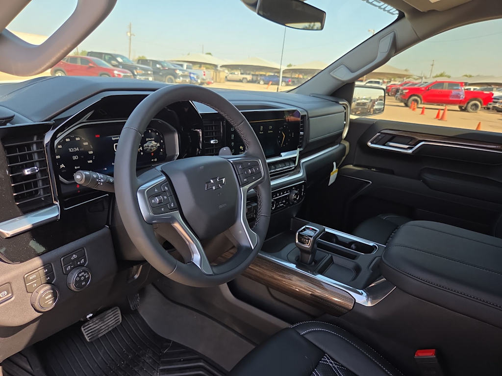 Thumbnail: 2026 Chevrolet Silverado 1500 - 2
