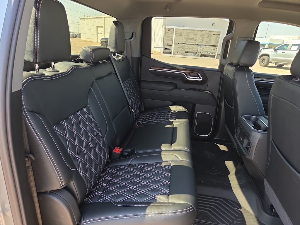 Thumbnail: 2026 Chevrolet Silverado 1500 - 22
