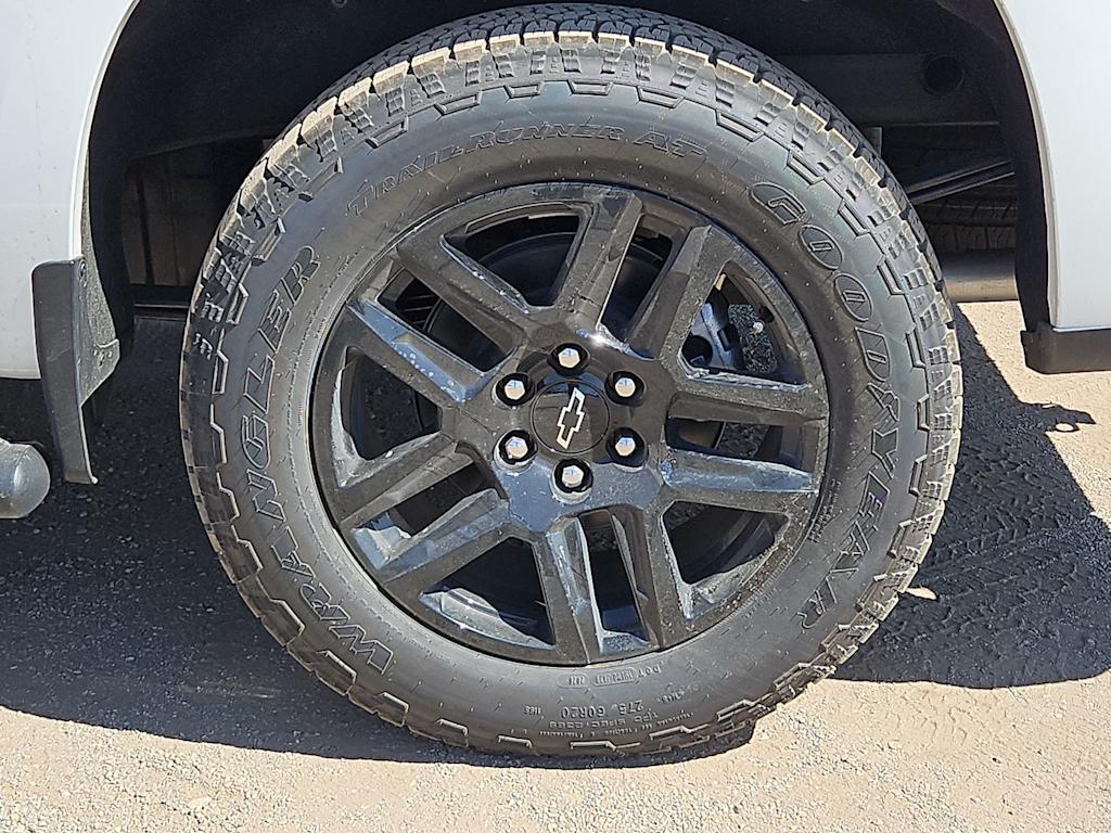 Thumbnail: 2026 Chevrolet Silverado 1500 - 8