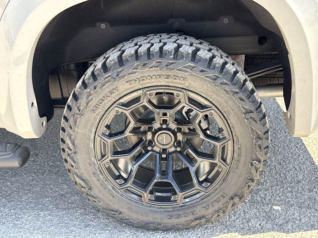 Thumbnail: 2026 Chevrolet Silverado 1500 - 7