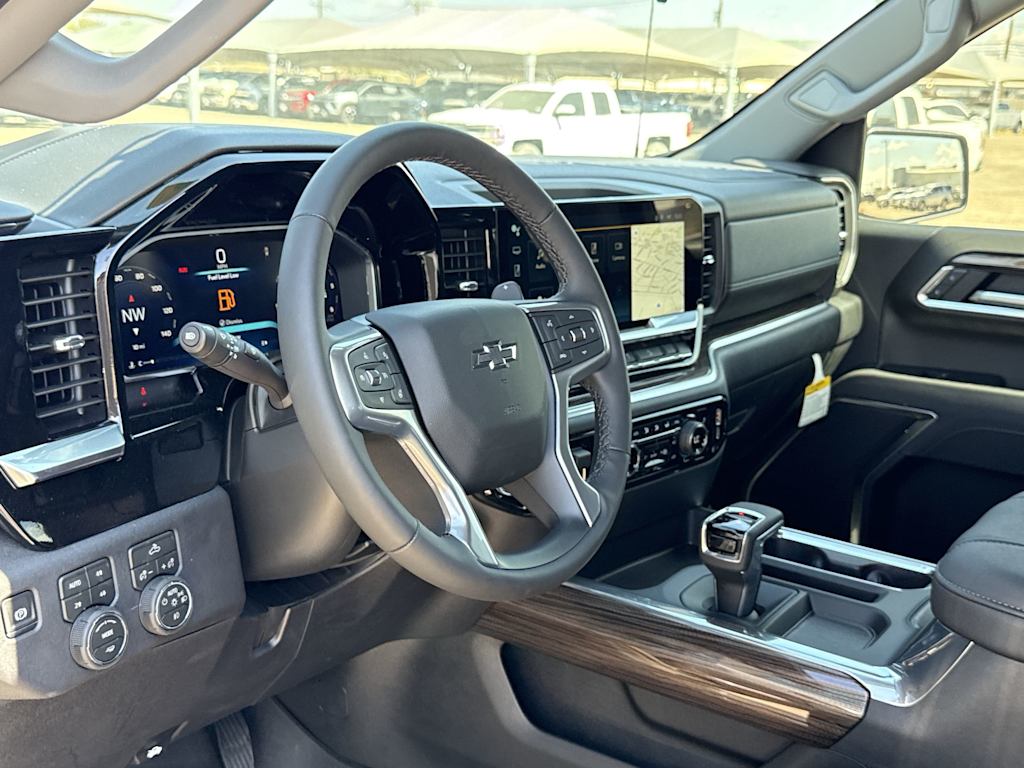 Thumbnail: 2026 Chevrolet Silverado 1500 - 2