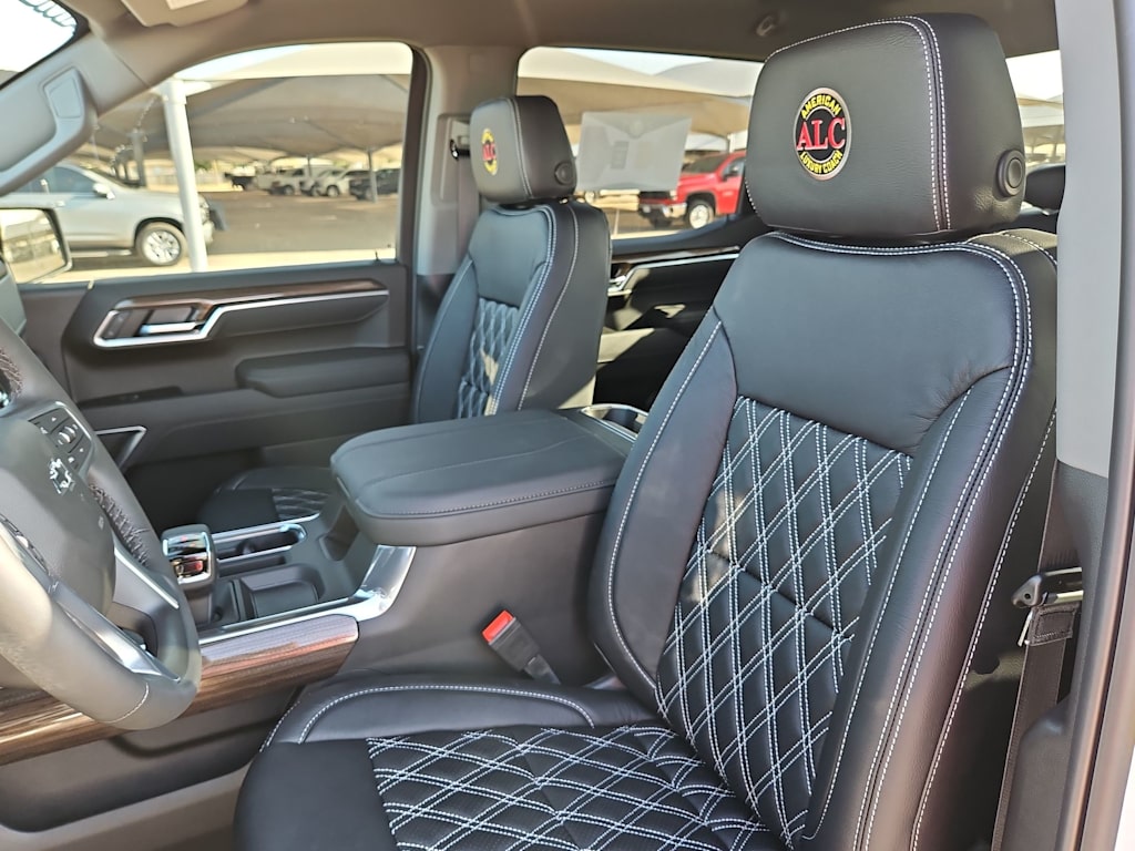 Thumbnail: 2026 Chevrolet Silverado 1500 - 12