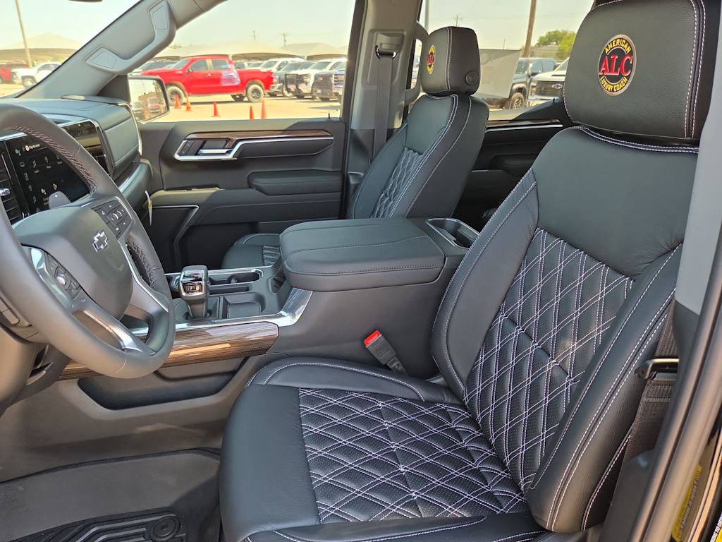 Thumbnail: 2026 Chevrolet Silverado 1500 - 11