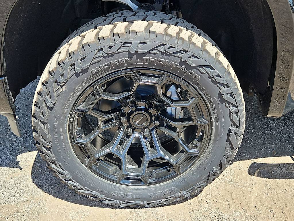 Thumbnail: 2026 Chevrolet Silverado 1500 - 8
