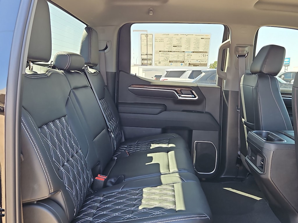 Thumbnail: 2026 Chevrolet Silverado 1500 - 24