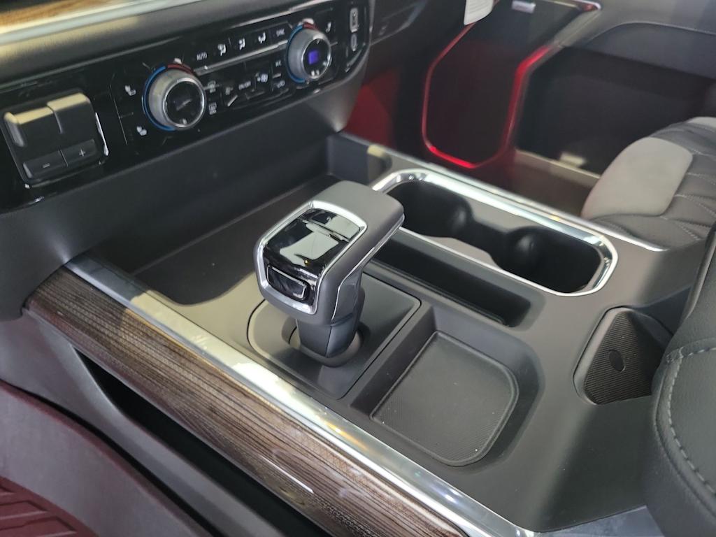 Thumbnail: 2025 Chevrolet Silverado 1500 - 15