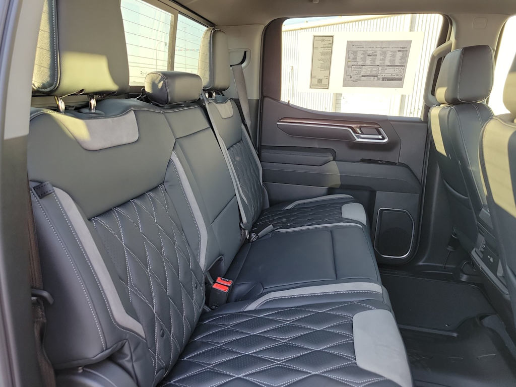 Thumbnail: 2025 Chevrolet Silverado 1500 - 26