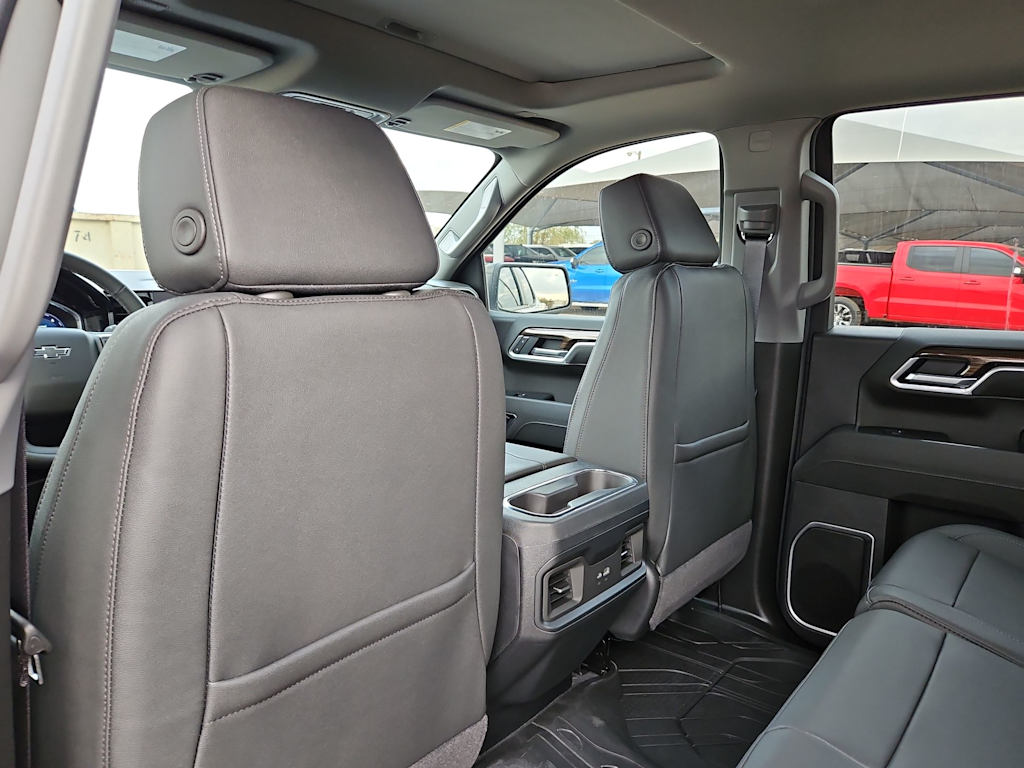 Thumbnail: 2026 Chevrolet Silverado 1500 - 12