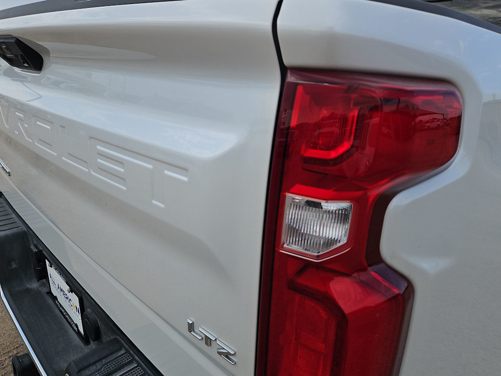 Thumbnail: 2025 Chevrolet Silverado 1500 - 25