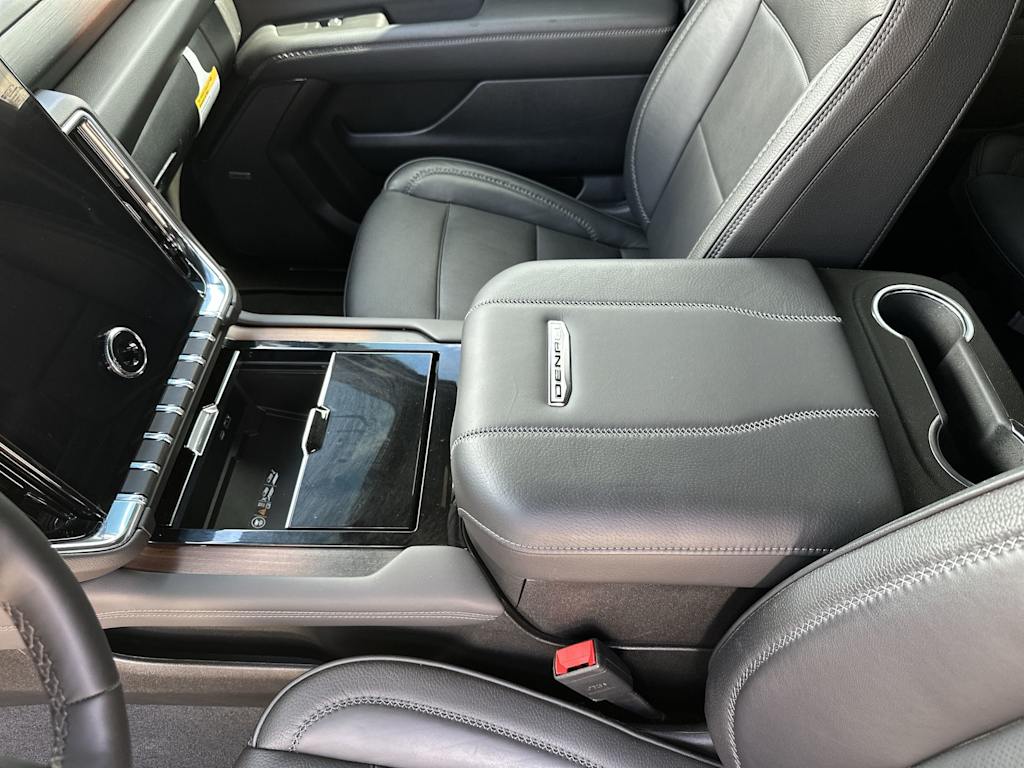 Thumbnail: 2026 GMC Yukon - 28