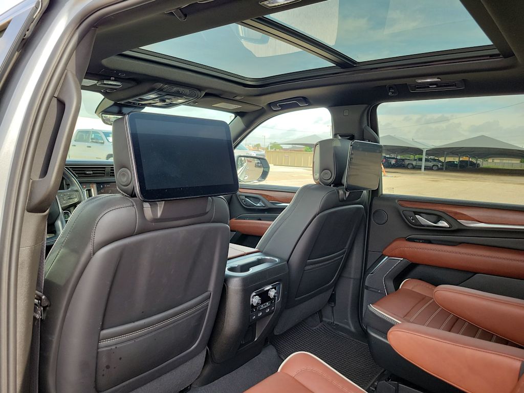 Thumbnail: 2023 GMC Yukon XL - 12