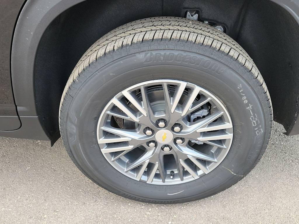 Thumbnail: 2026 Chevrolet Traverse - 8