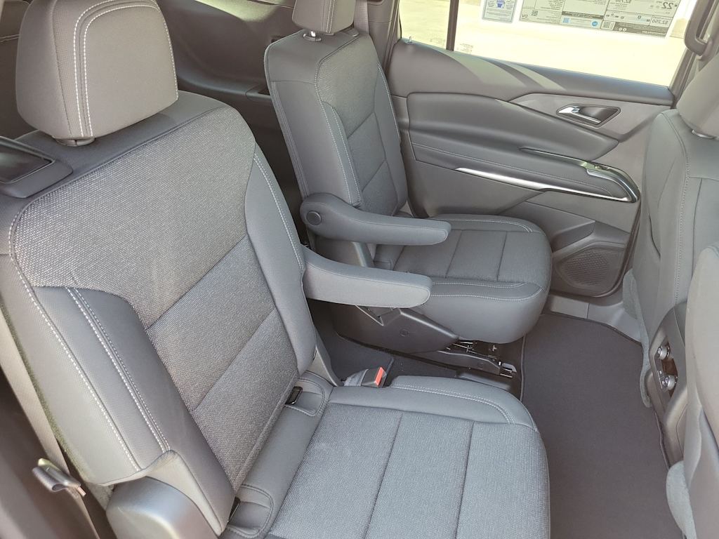 Thumbnail: 2026 Chevrolet Traverse - 24