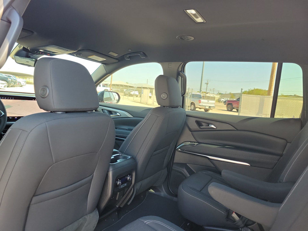 Thumbnail: 2026 Chevrolet Traverse - 13