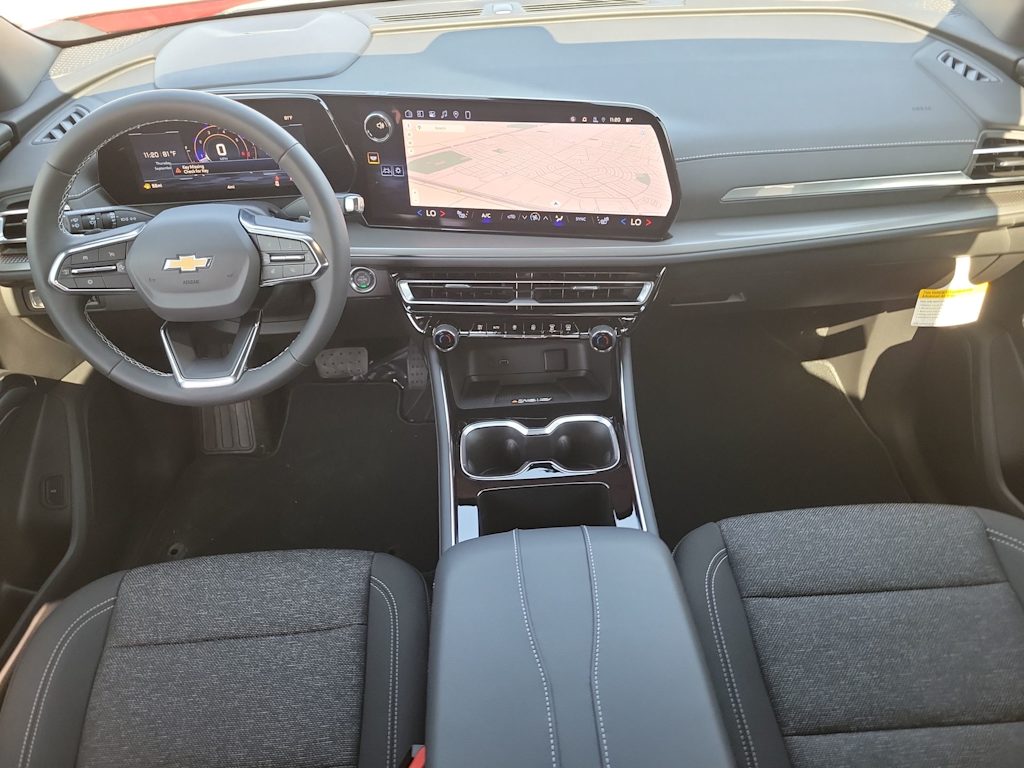 Thumbnail: 2026 Chevrolet Traverse - 2