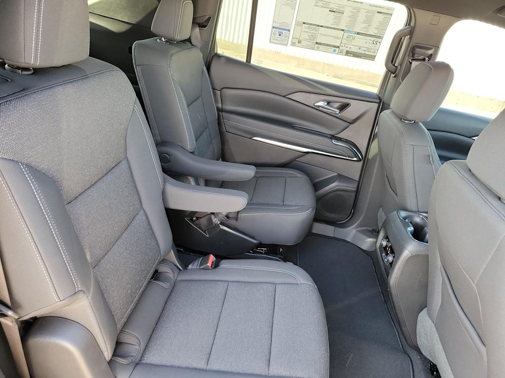 Thumbnail: 2026 Chevrolet Traverse - 25