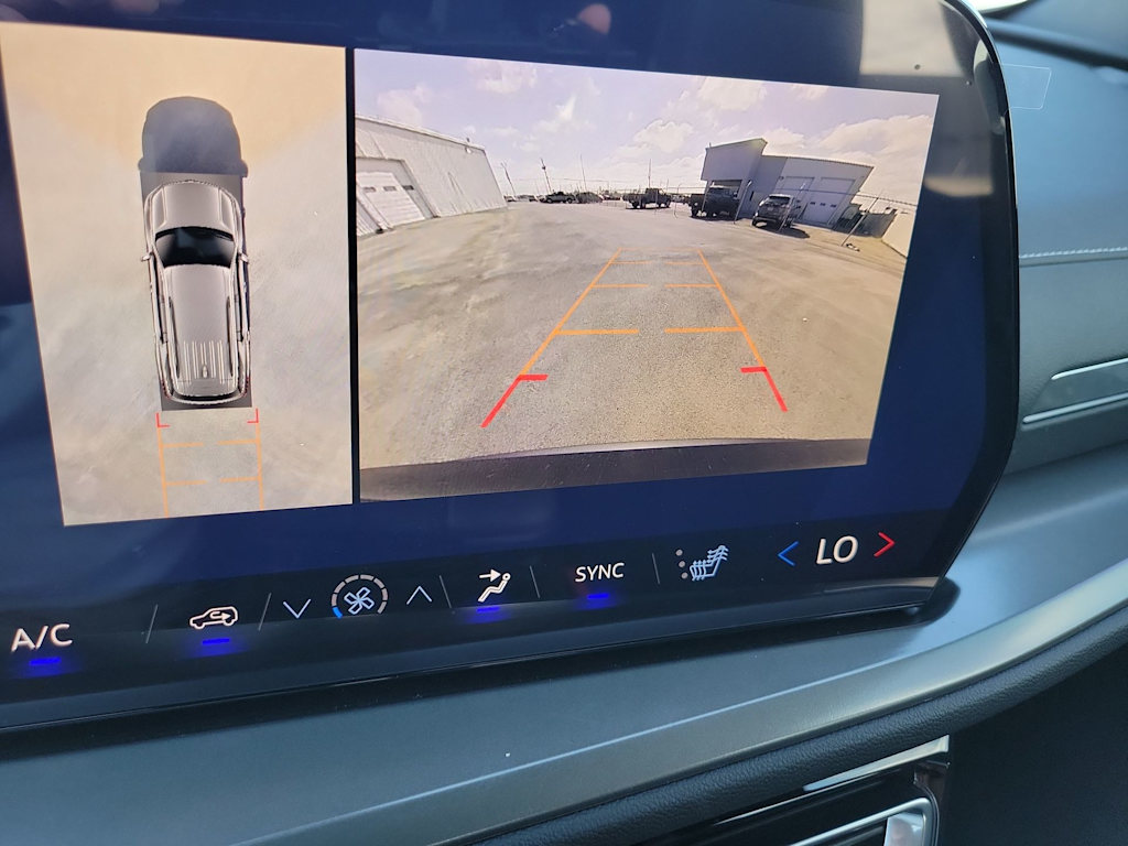 Thumbnail: 2026 Chevrolet Traverse - 15