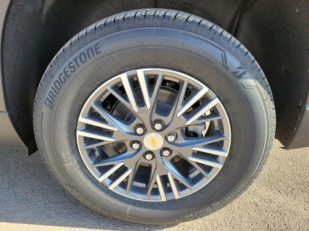 Thumbnail: 2026 Chevrolet Traverse - 8