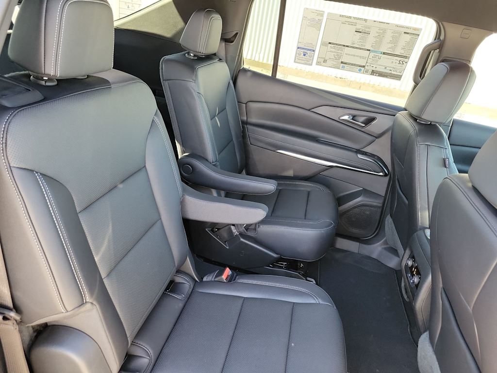 Thumbnail: 2026 Chevrolet Traverse - 26