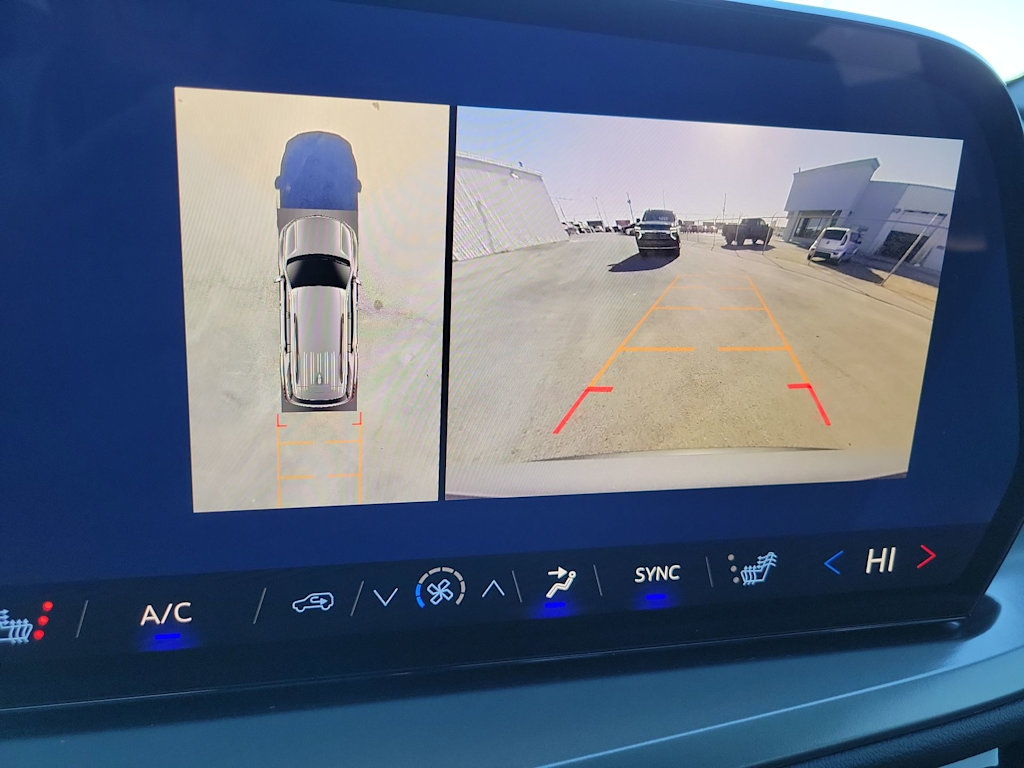 Thumbnail: 2026 Chevrolet Traverse - 15