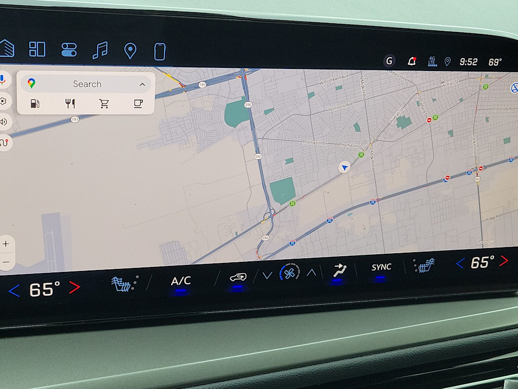 Thumbnail: 2026 Chevrolet Traverse - 25