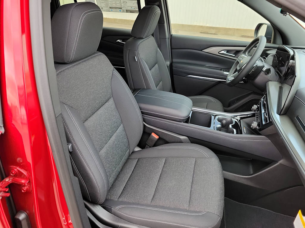 Thumbnail: 2026 Chevrolet Traverse - 21