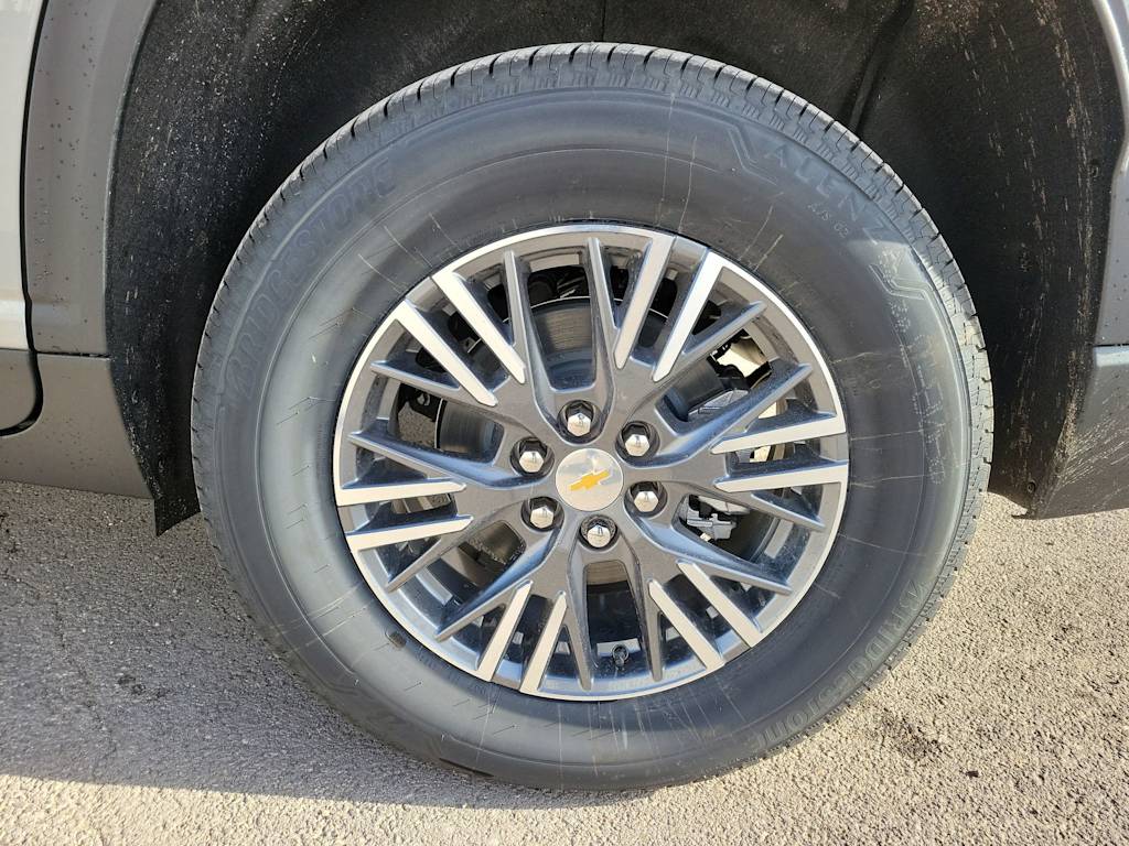 Thumbnail: 2026 Chevrolet Traverse - 8