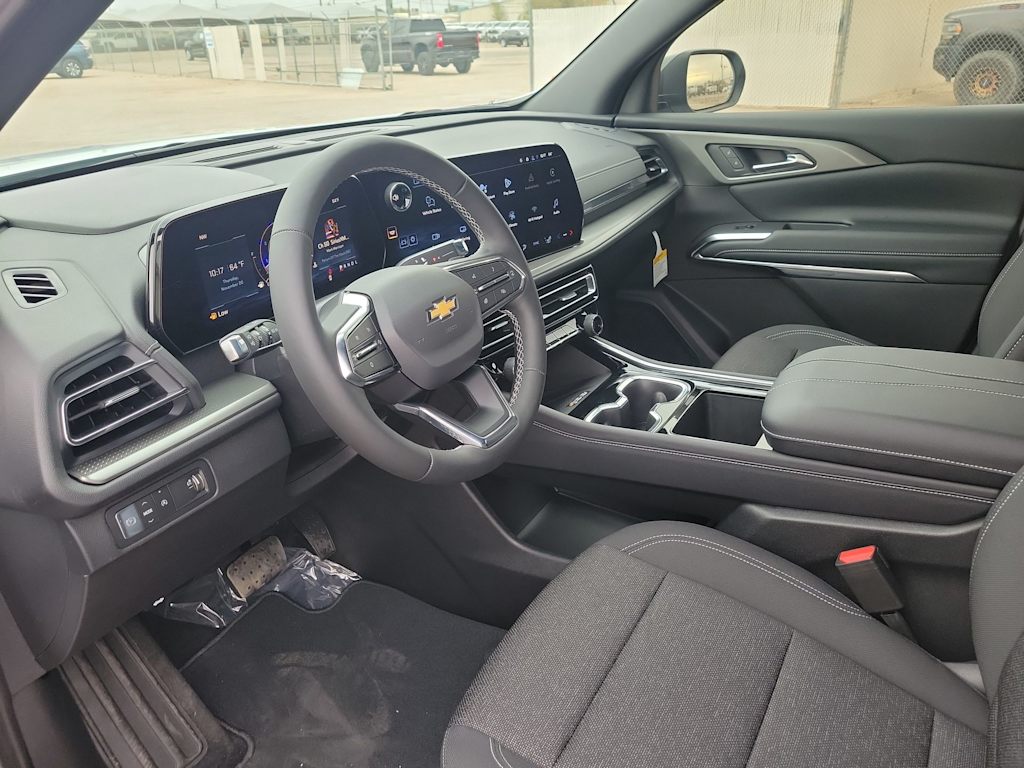 Thumbnail: 2026 Chevrolet Traverse - 2