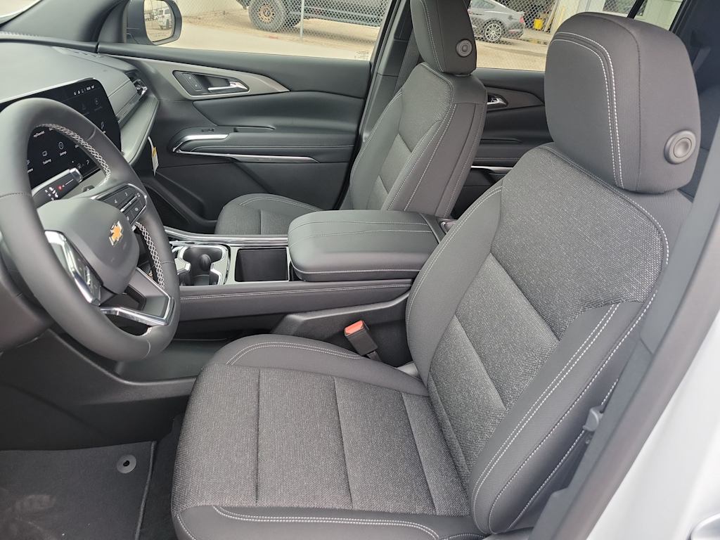 Thumbnail: 2026 Chevrolet Traverse - 11