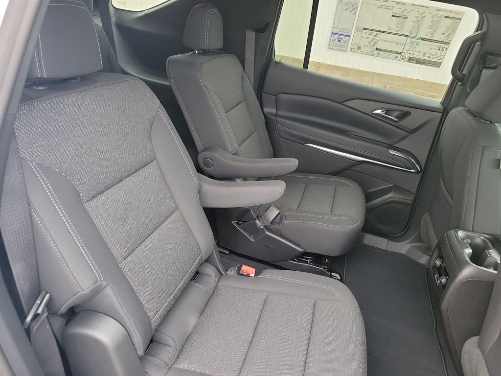 Thumbnail: 2026 Chevrolet Traverse - 12