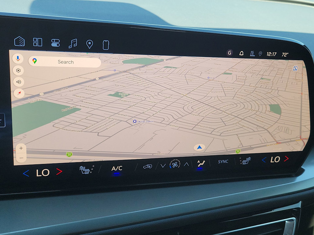 Thumbnail: 2026 Chevrolet Traverse - 26