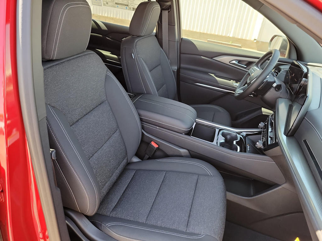 Thumbnail: 2026 Chevrolet Traverse - 13